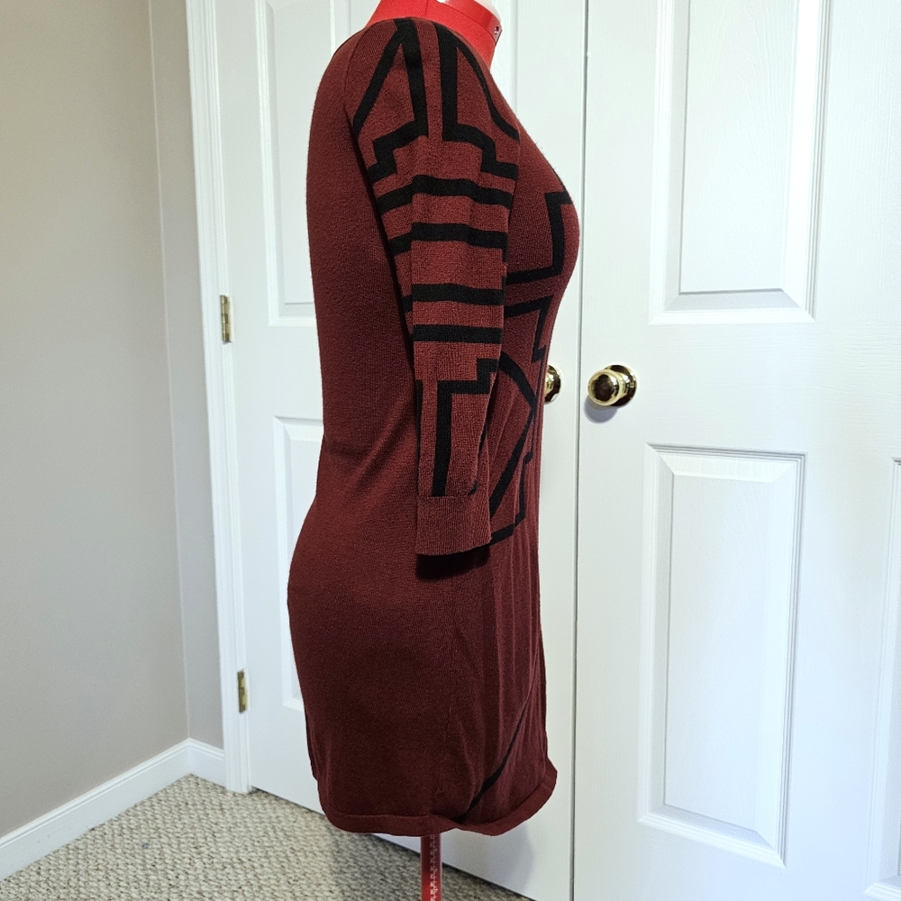 HP🎉 Express Geometric Print Maroon Sweater Dress - Size SP - Picture 4 of 9